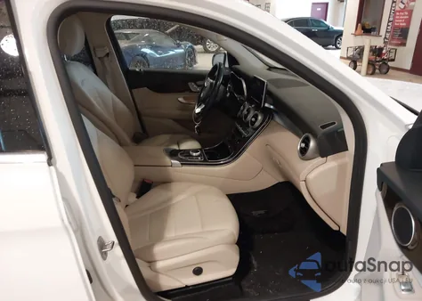 2017 Mercedes-Benz Glc 300 4Matic from USA, damaged, VIN WDC0G4KB7HF143743